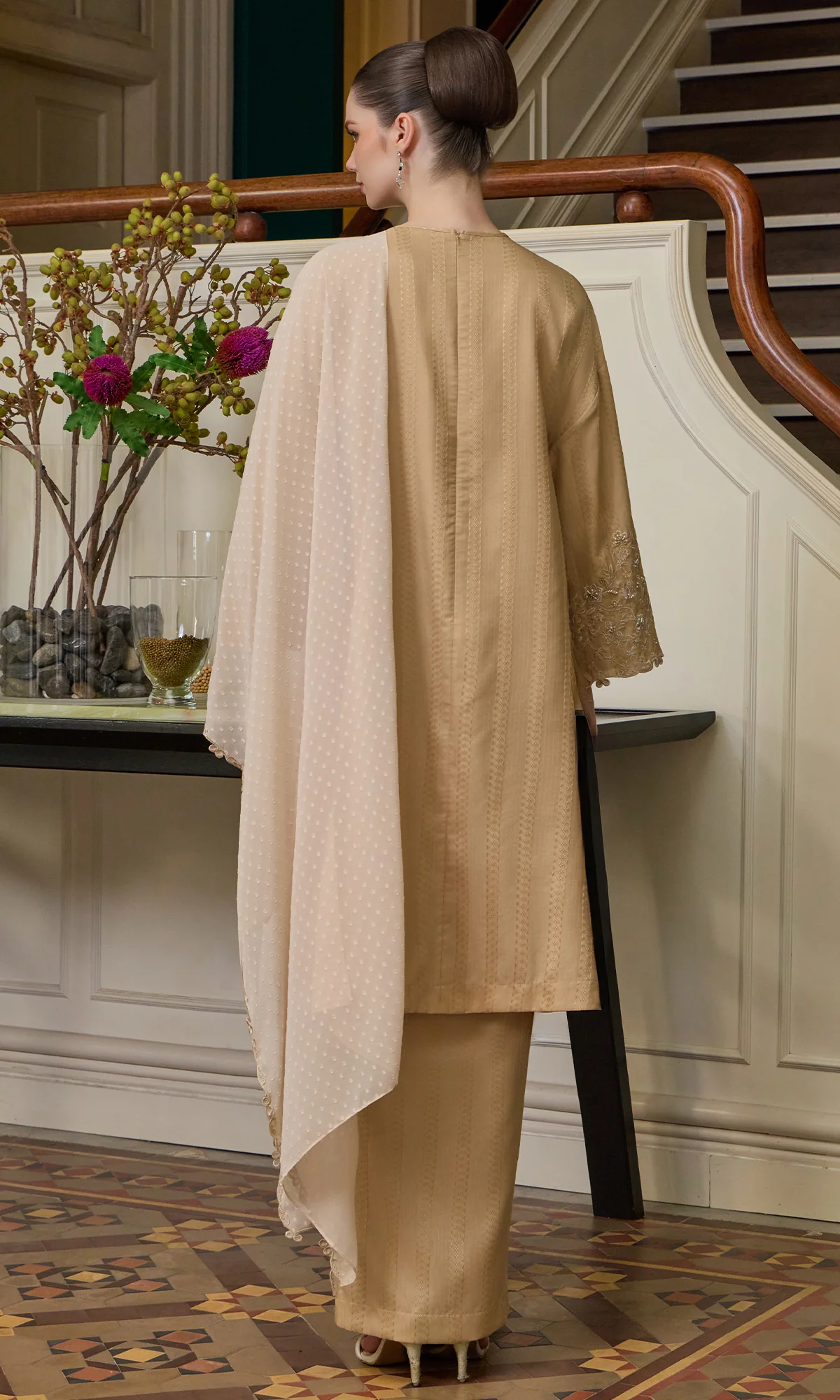 Astoria Kurung in Brown - Image 3