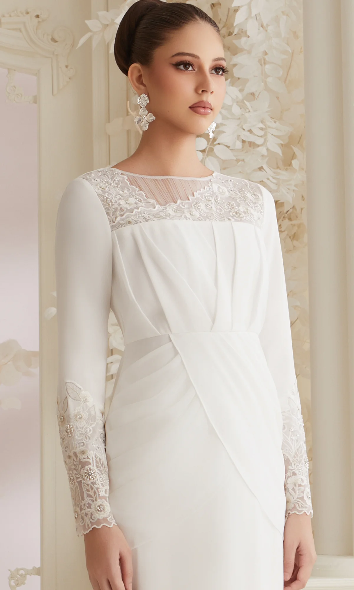Aveline Brides in Off White - Image 3