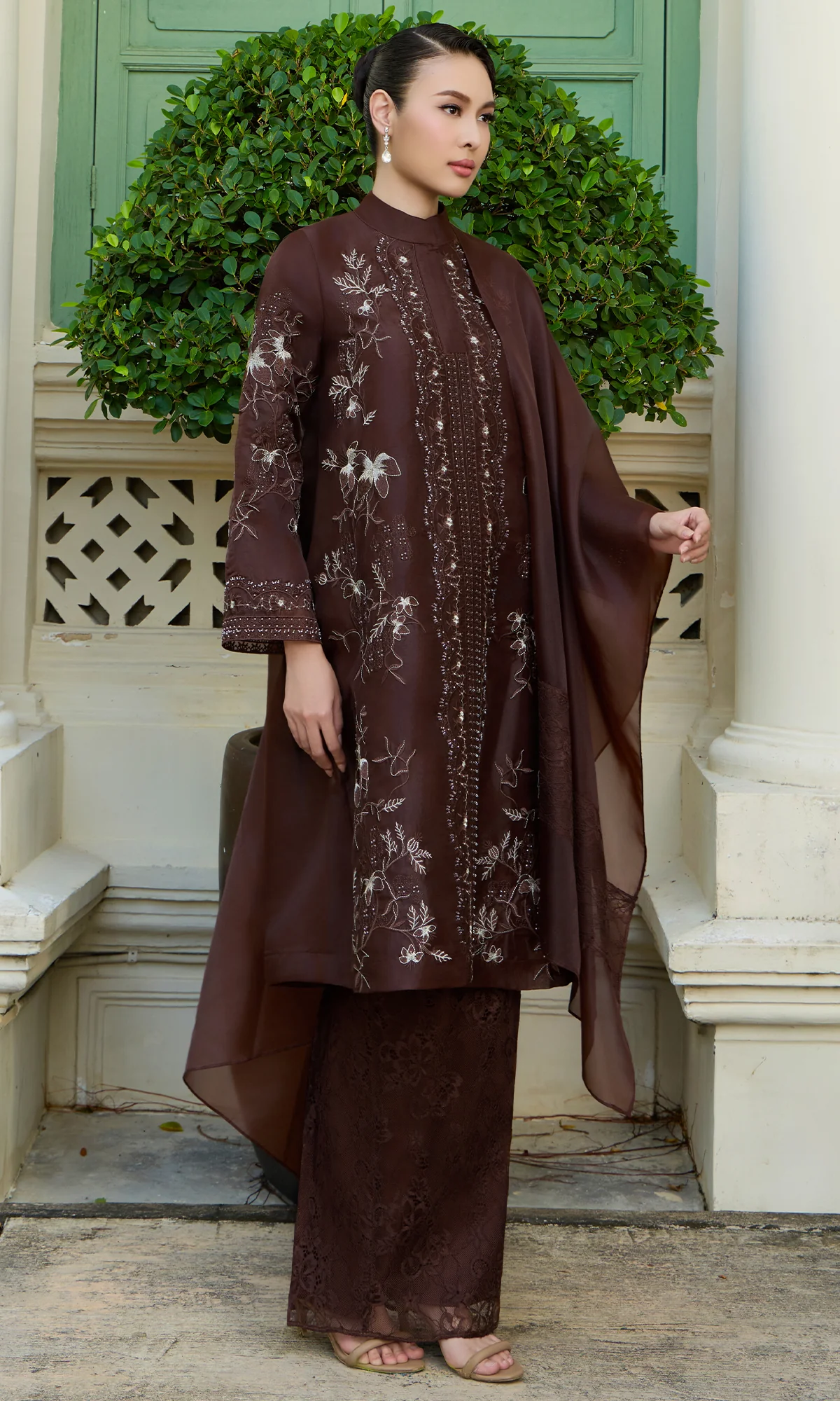 Azeeza Kurung in Dark Brown - Image 3