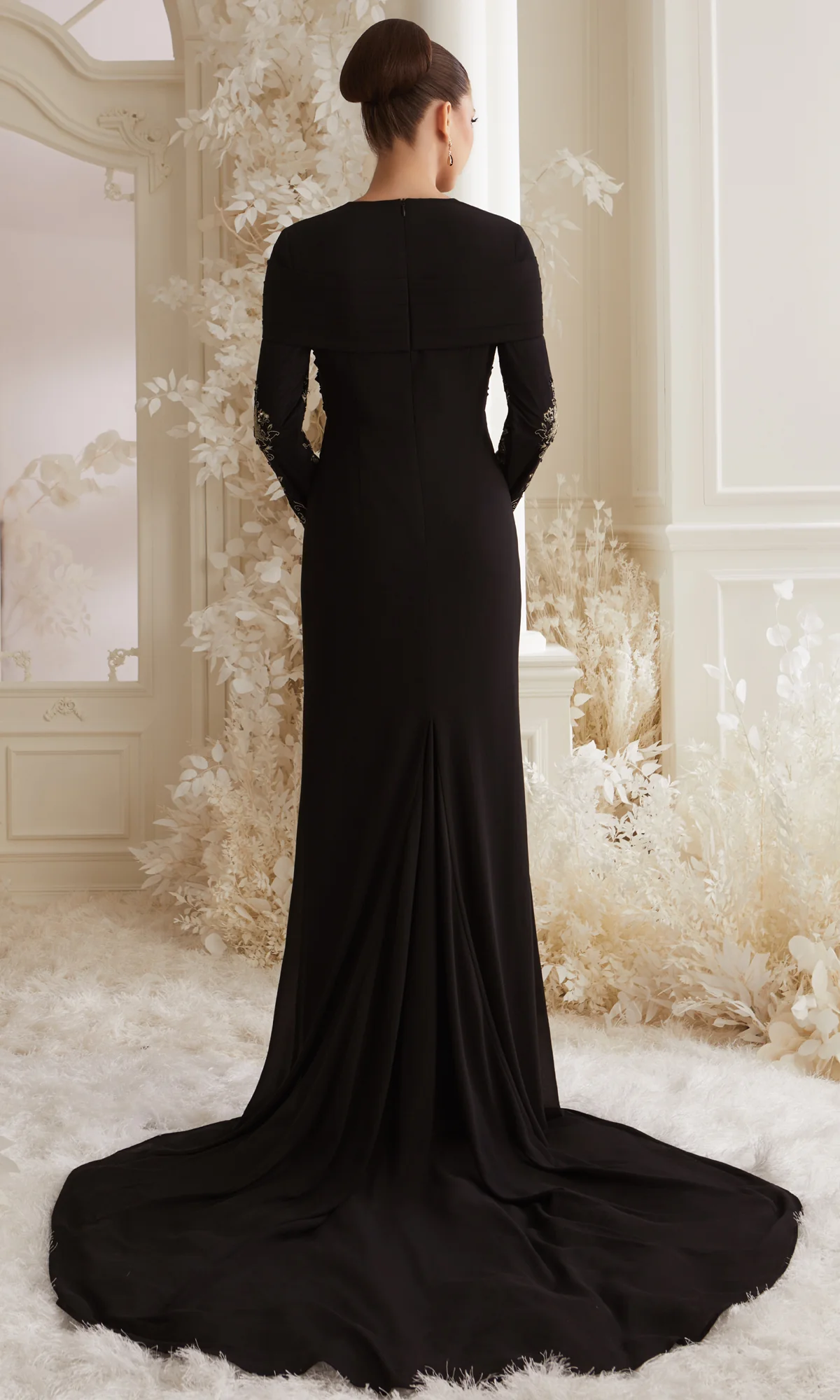 Elora Dress in Black - Image 3