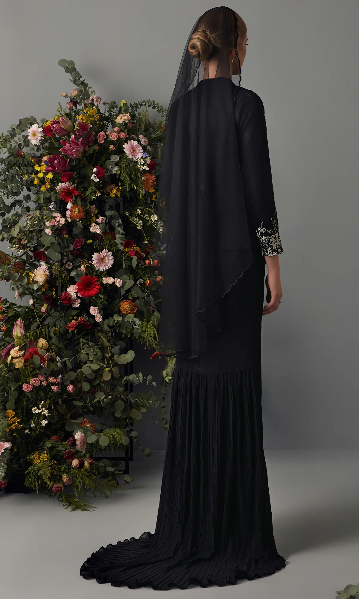 Erdene Brides in Black - Image 3