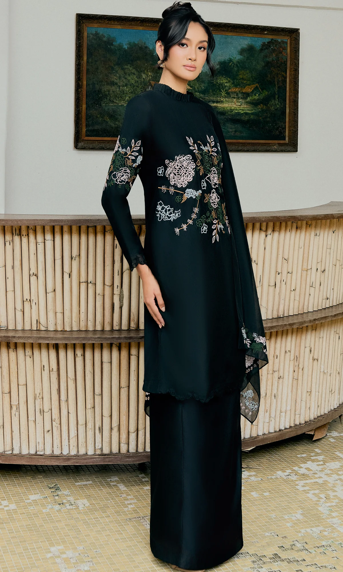 Hadley Kurung 2.0 in Black - Image 3