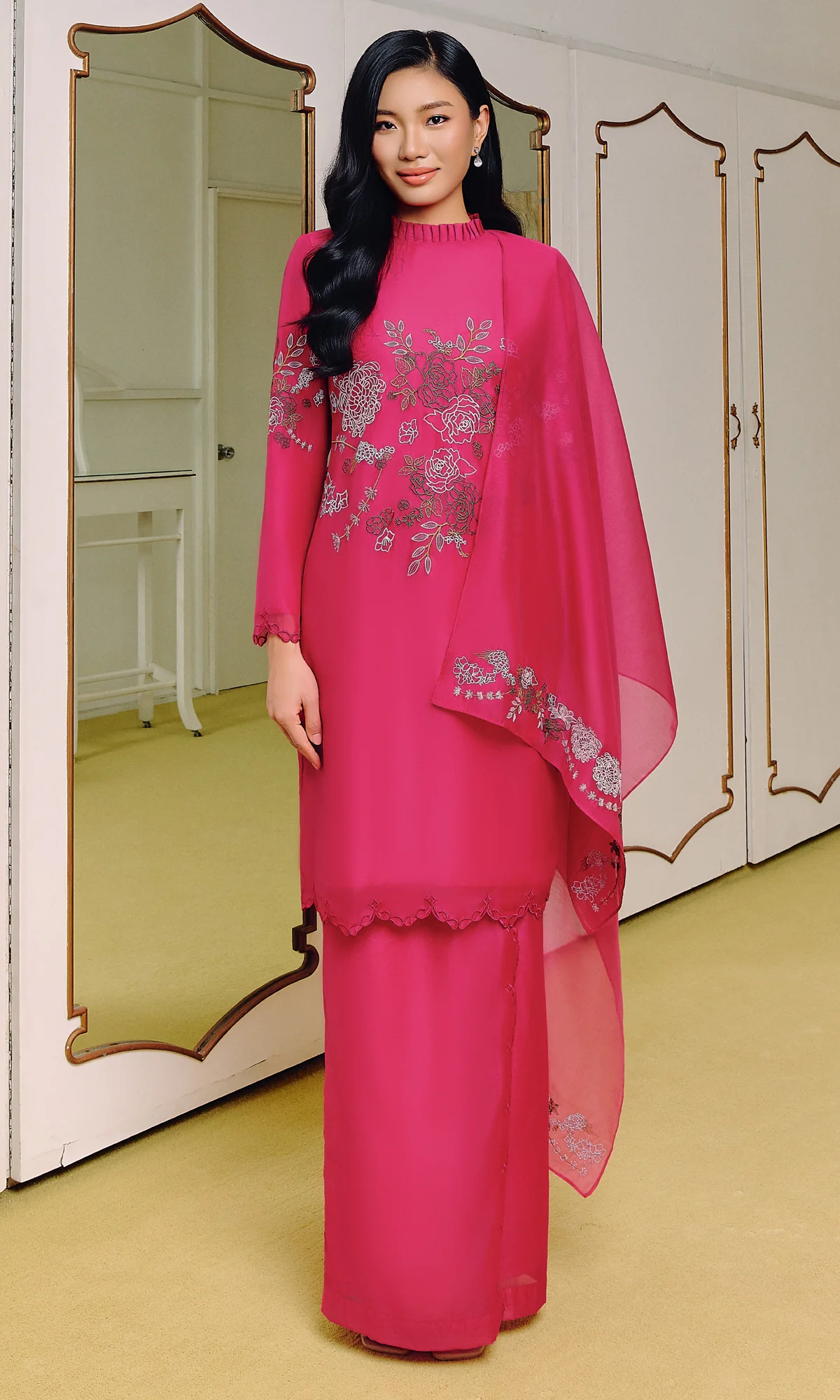 Hadley Kurung 2.0 in Magenta Pink - Image 3