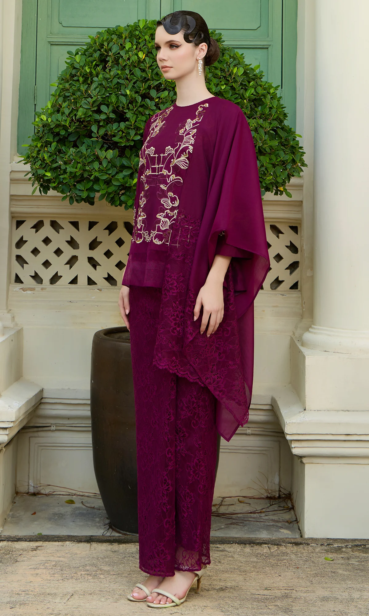 Loriva Kurung in Mulberry - Image 3